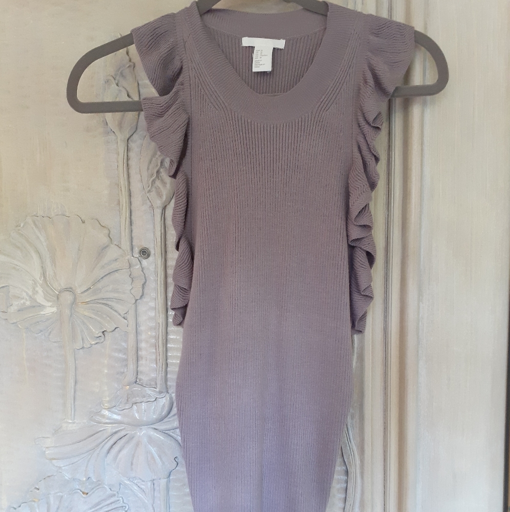 H&M lilac/lavender colored knit top
